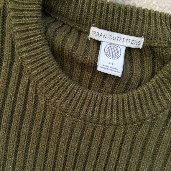 Urban Outfitters Sweater - Picture 3 of 3